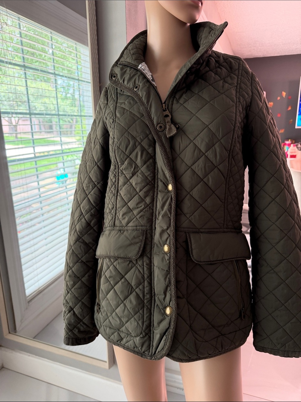Quilted Olive Green Women's Jacket - Picture 1 of 6